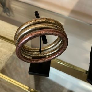 (4) wooden bangles